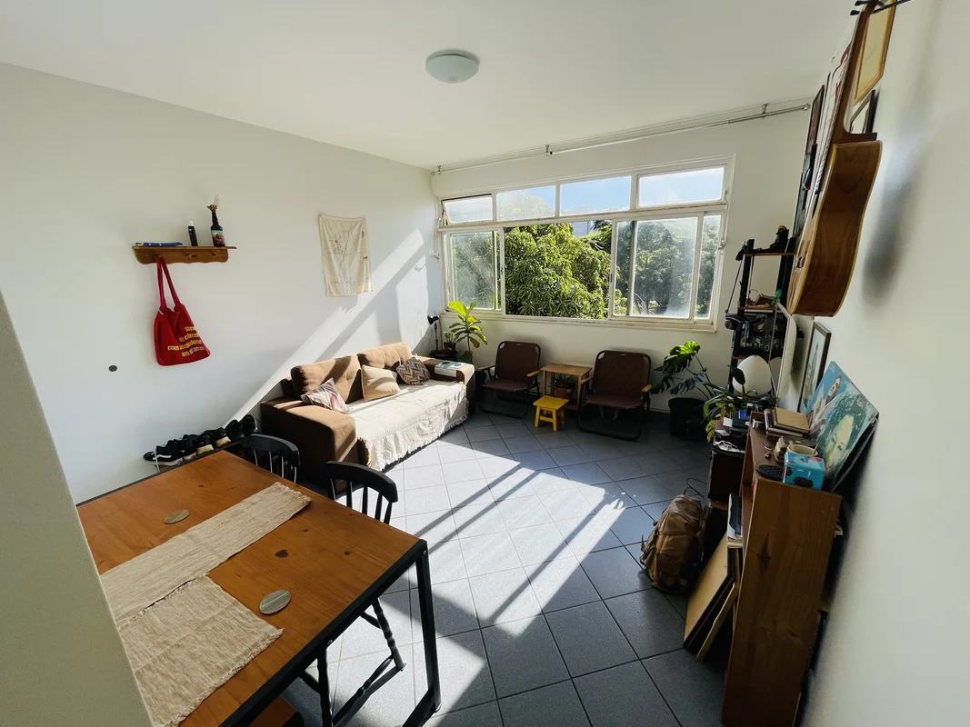 SQS 402 Excelente oportunidade de morar em um apartamento espaçoso e bem localiz...