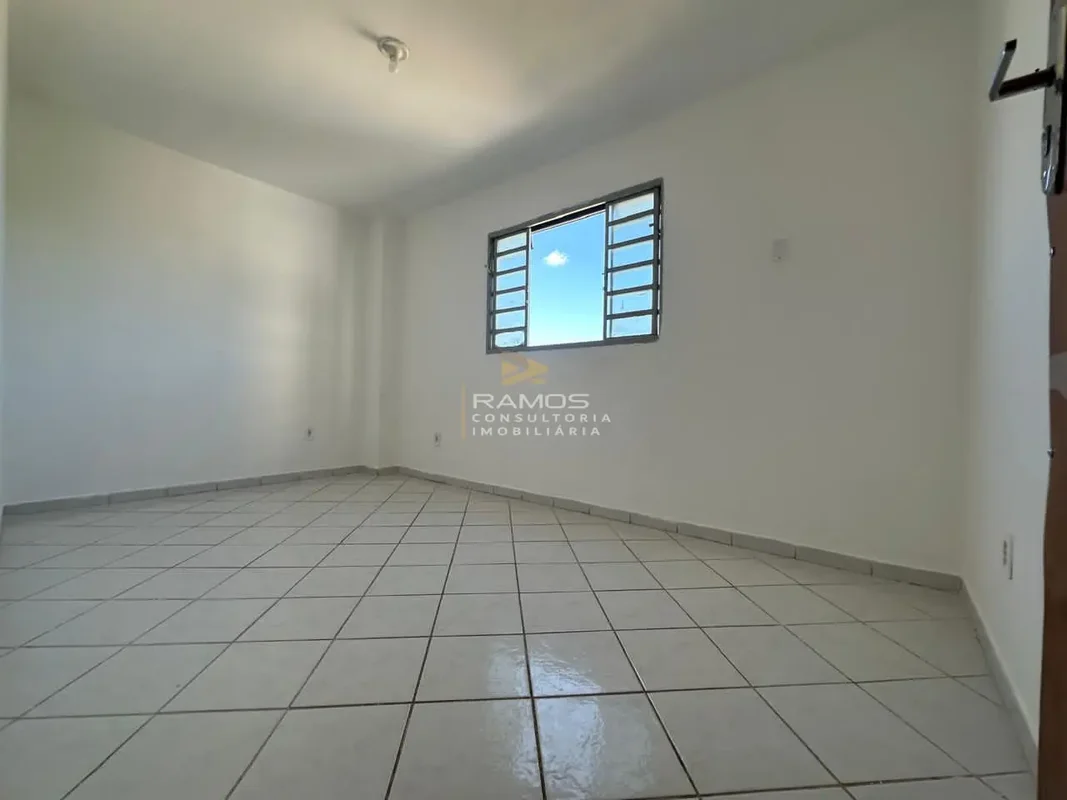 2 Quartos Suíte | 2º Andar | Área privativa: 37,00 m2 | | R$135.000,00| NÃO acei...