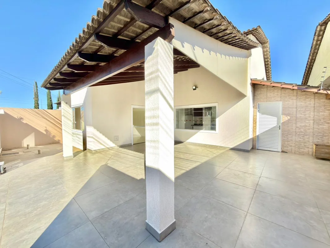 Oportunidade em Vicente Pires!Casa térrea em condomínio fechado, ideal para quem...