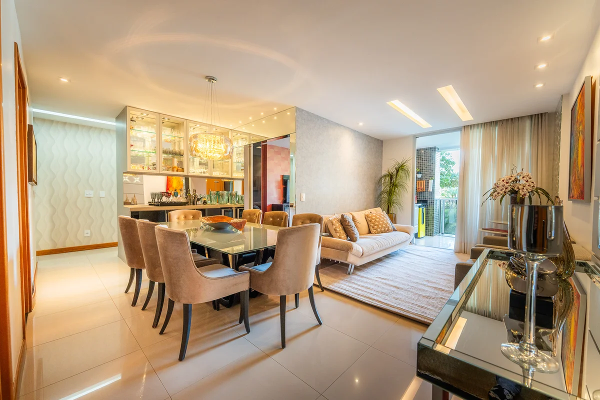 Descubra um apartamento de alto padrão no coração do Noroeste de Brasília, local...