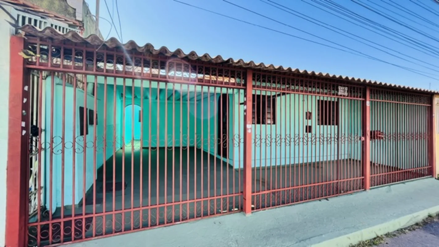 VENDA - Casa simples com edícula na QNP 13 de Ceilândia Norte!Lote de 135m²;Área...