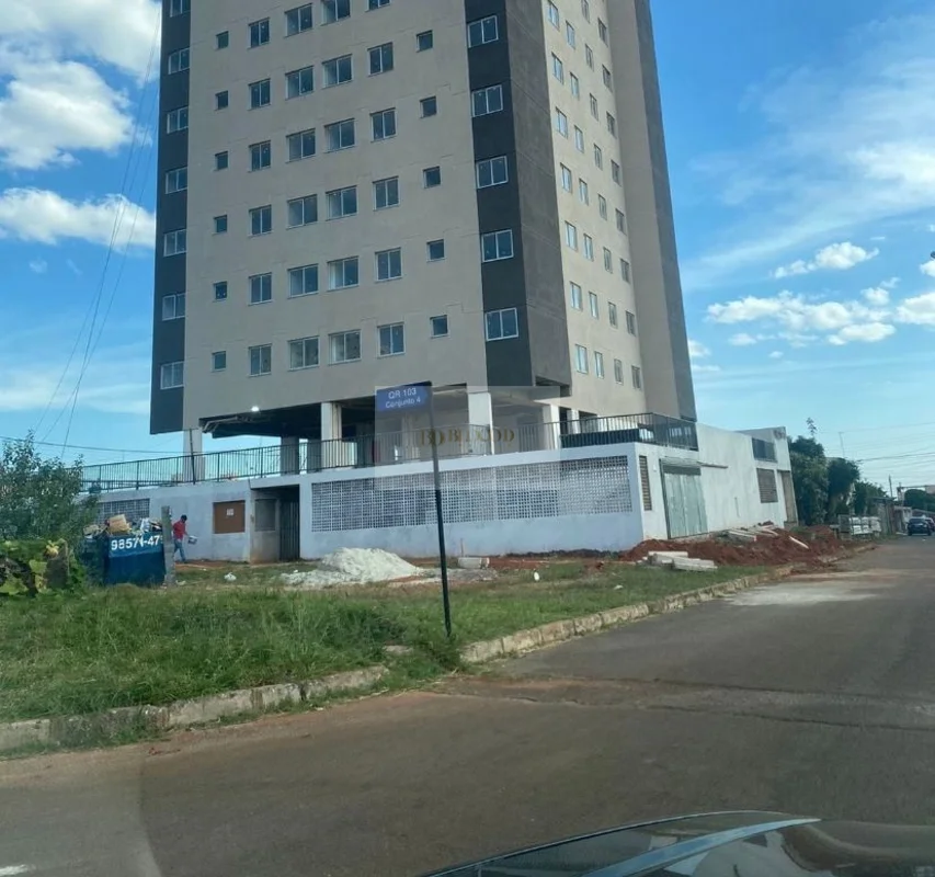 Venda - SAMAMBAIA SUL QUADRA 103 - 2 quartos 1 vaga de garagem . Valor 220'mil a...