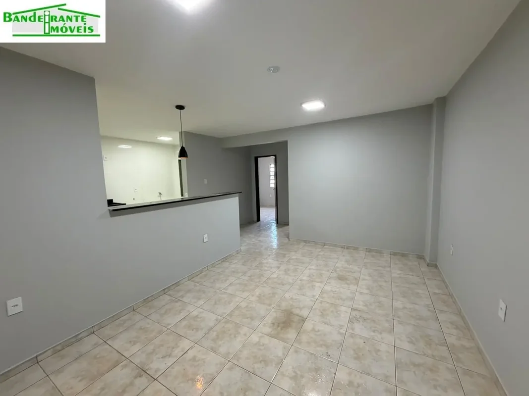 IMÓVEL COMPOSTO POR:- 02 QUARTOS- SALA AMPLA- COZINHA COM BALCÃO- ÁREA DE SERVIÇ...