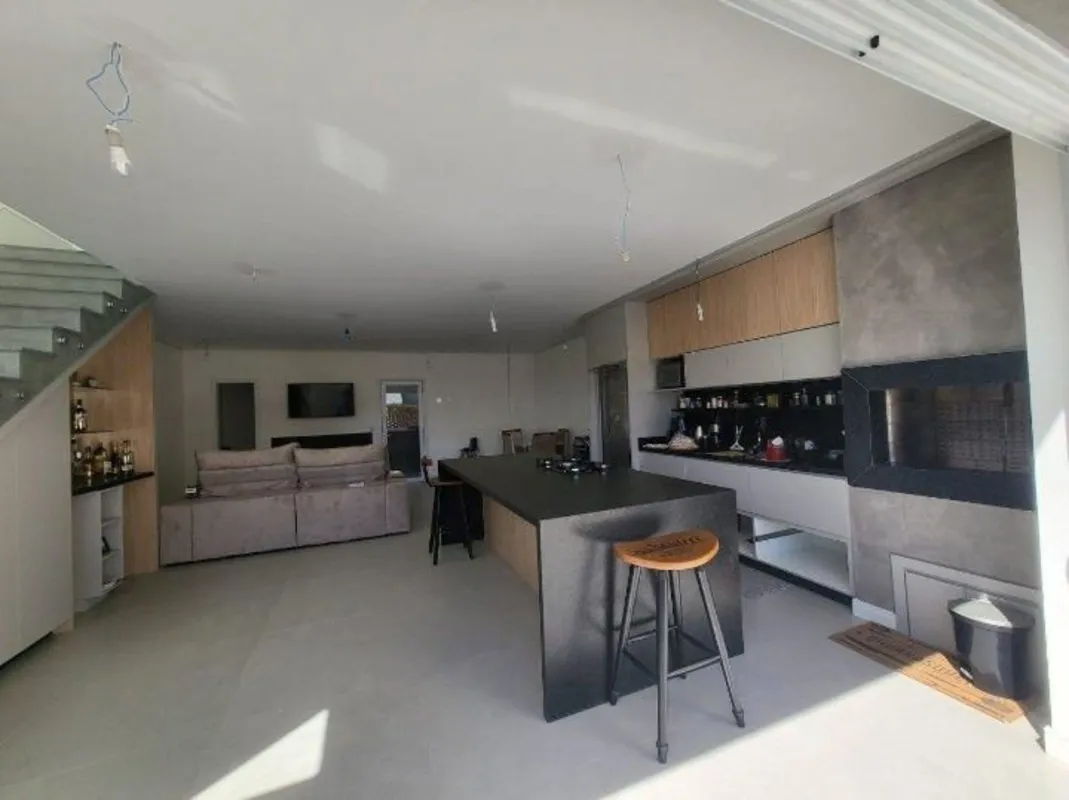 Casa dos Sonhos em Condomínio Fechado Exclusivo! Casas individuais não geminadas...