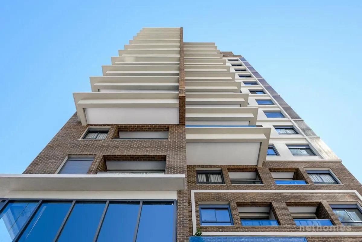 Apartamentos de 1 e 2 dormitórios (33 a 59 m²) com vaga de garagem. Lazer exclus...