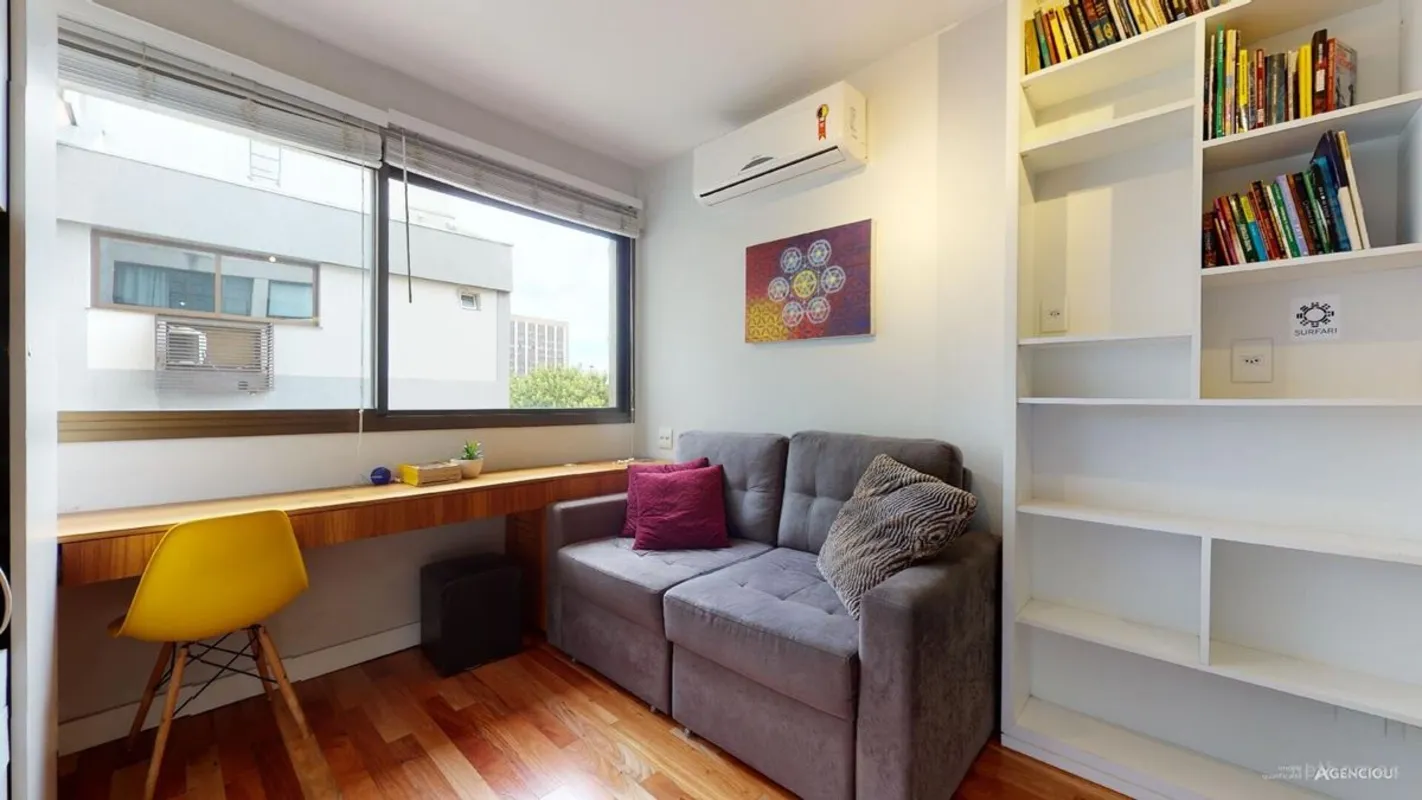 Apartamento Studio mobiliado e decorado, andar alto. Pronto para morar com livin...