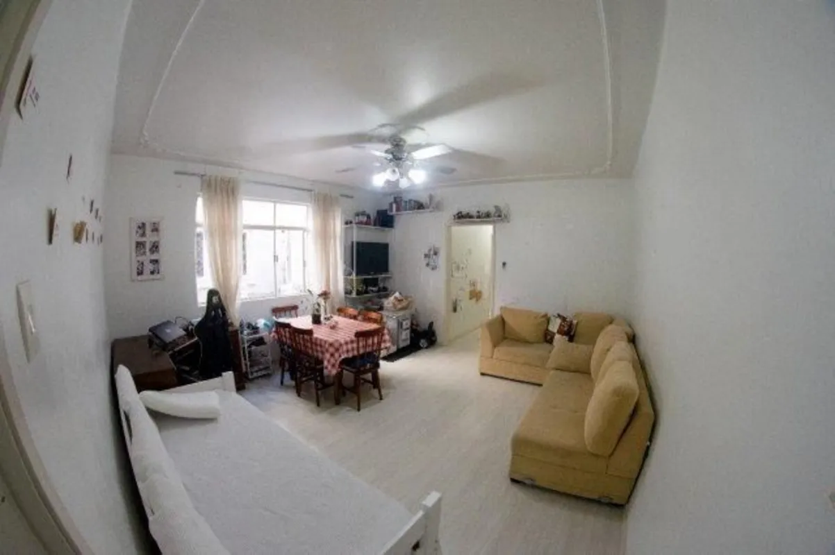 Ótimo apartamento em Condomínio fechado na Zona Central de Porto Alegre/RS.Local...