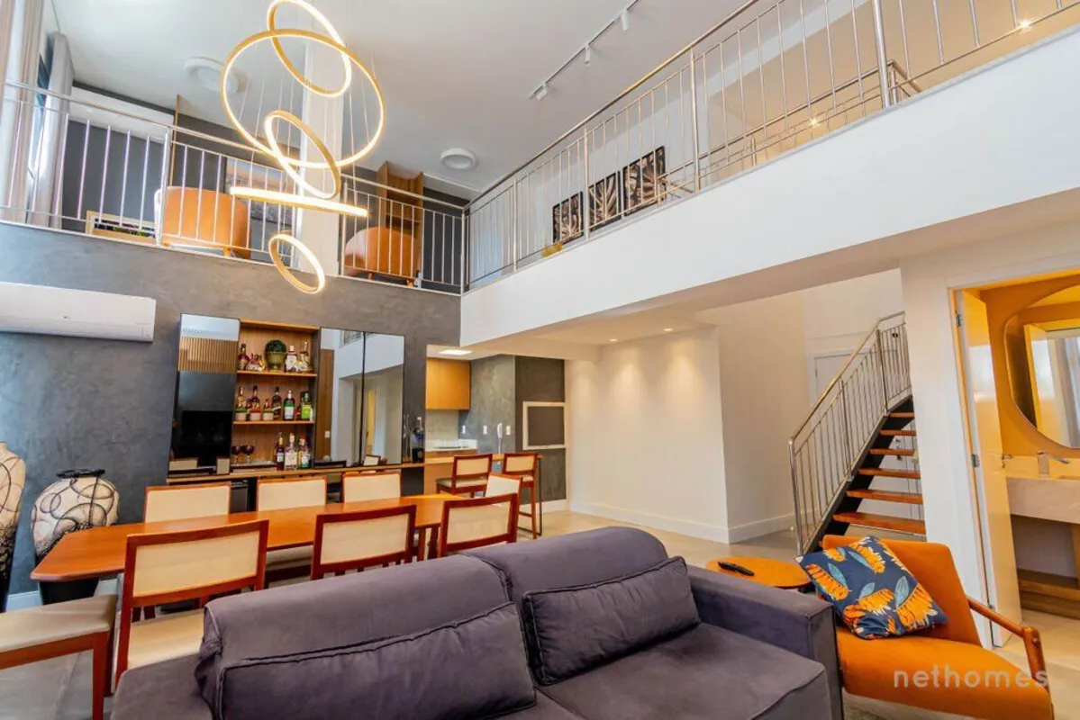 Apartamento Duplex de luxo de 182 m², 3 dormitórios sendo 2 amplas suítes e 3 va...
