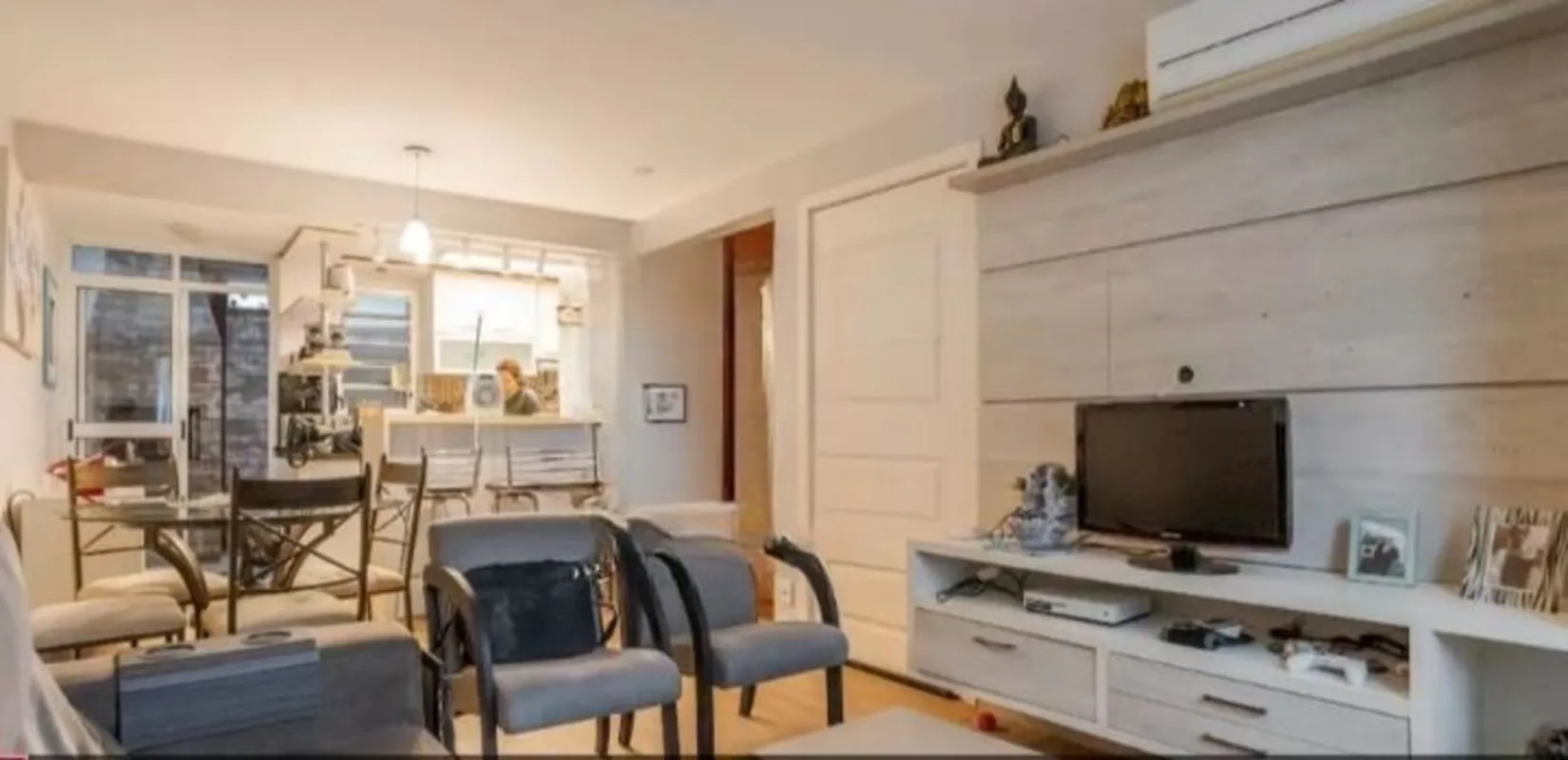 Descubra este encantador apartamento, perfeito para você:Características do Imóv...
