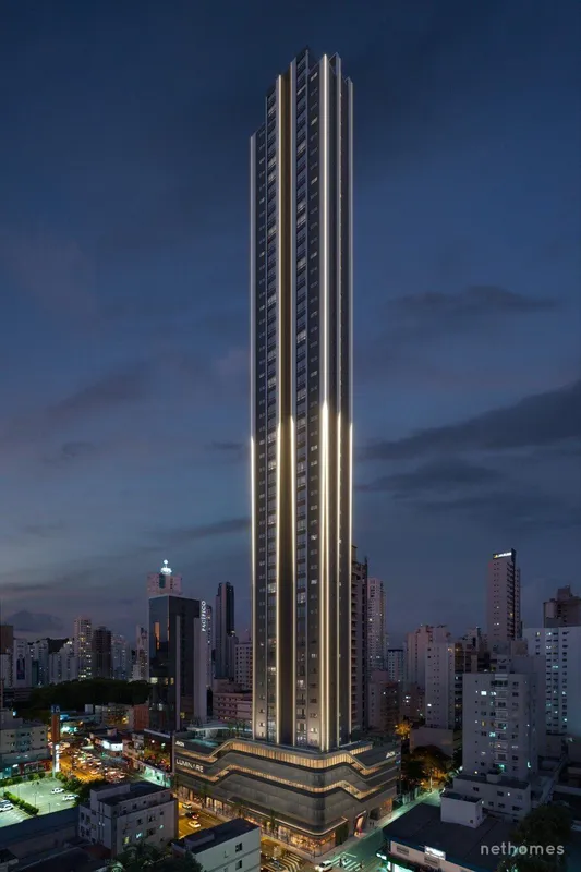 A combinação perfeita entre praia e cidade. Empreendimento completo, imponente e...