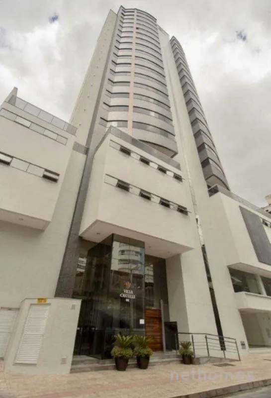 No centro da cidade mais aclamada de Santa Catarina, cresce uma nova oportunidad...