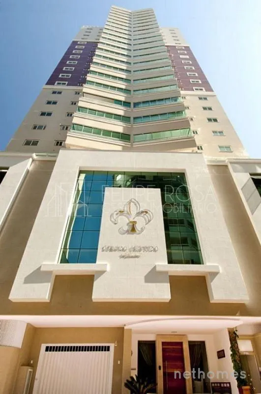 O Residencial Lorena Cristina, localizado na Rua 1001, número 315, entre as Aven...