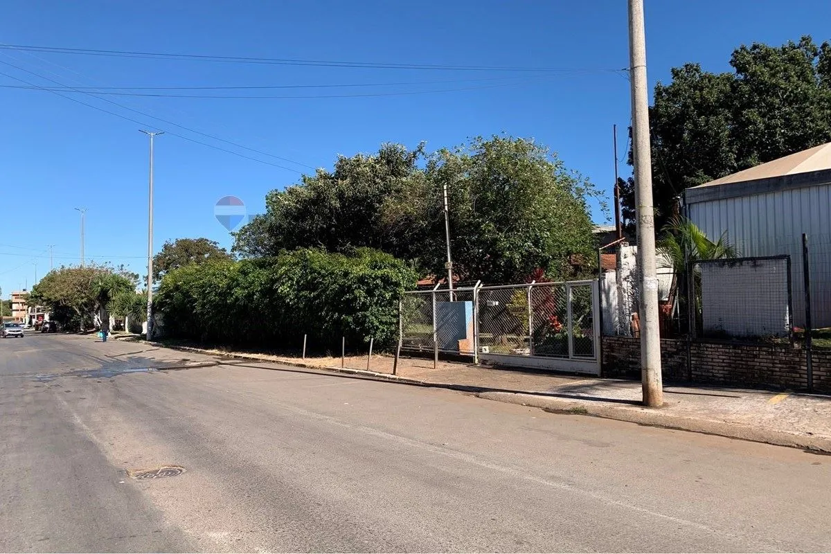 Terrenos com mais de mil metros quadrados estão cada vez mais raros nas regiões ...