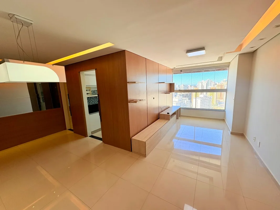 RESIDENCIAL VIVE LA VIE - Apartamento - 3 Quartos - Reformado - Nascente - 3 Vag...