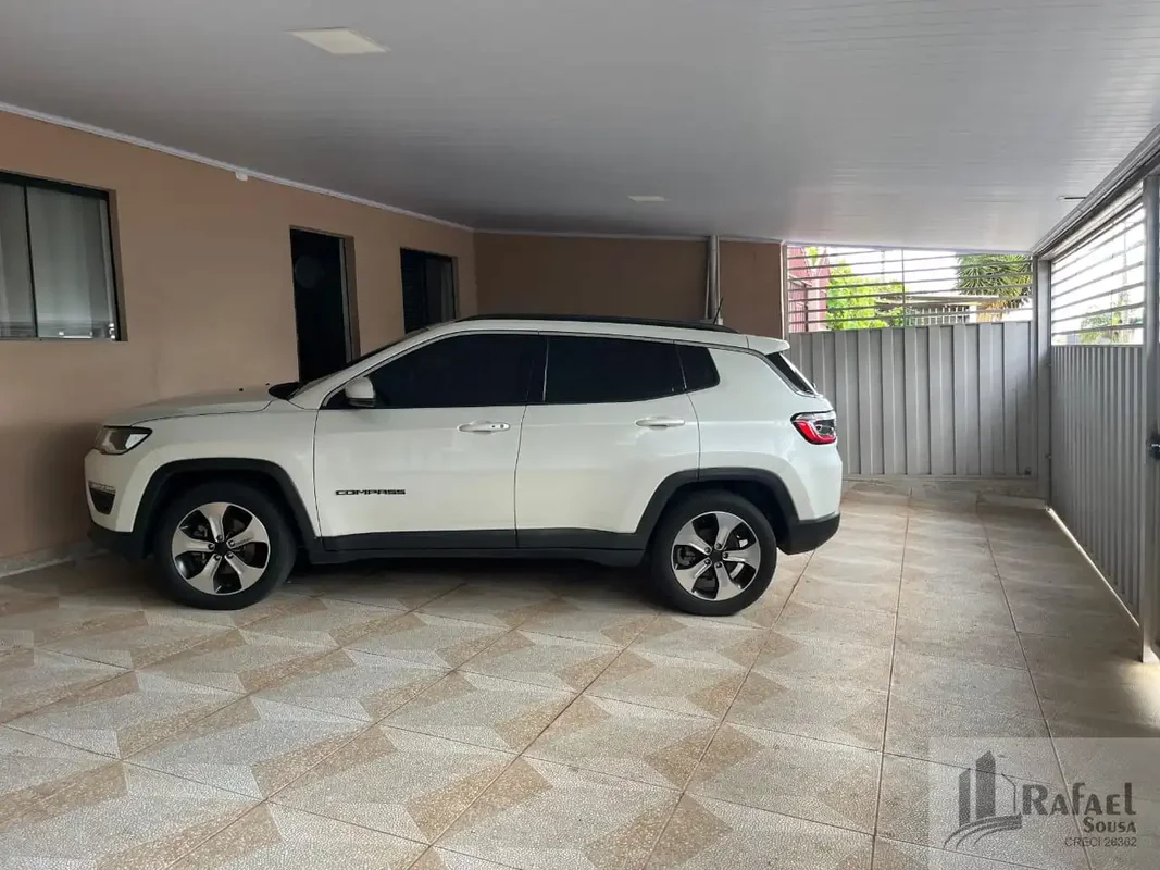 -Quadra 105 Recanto das Emas.*3 quartos*2 banheiros* garagem coberta* sala e coz...