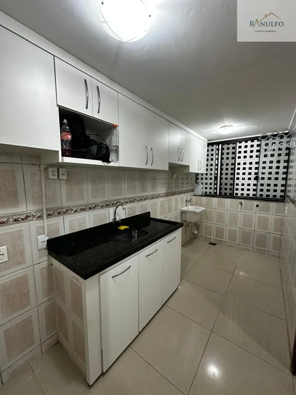 Oportunidade de morar a poucos metros da estação do metrô;Localização privilegia...