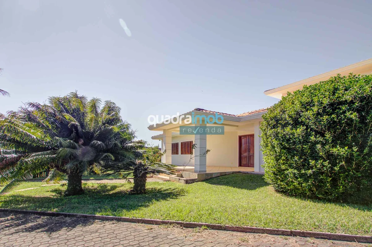 Casa de Alto Padrão à Venda no Parkway | 556 m² | Terreno de 2.500 m² + 1.600 m²...