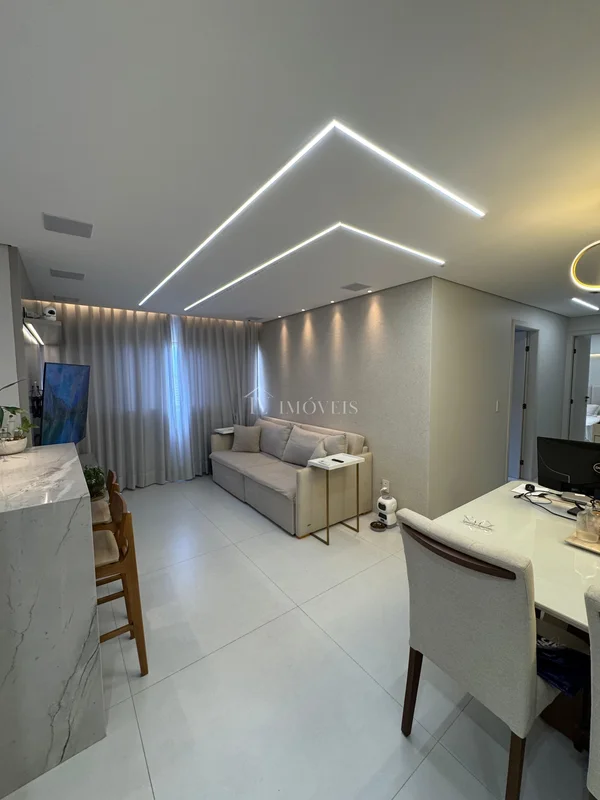 Lilian Vieira Vende:RESIDENCIAL OSMAR CASTANHO | 74m² | AUTOMATIZADO | ANDAR ALT...