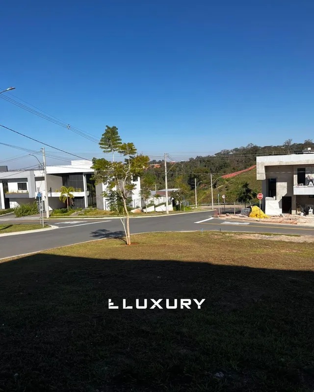 ? Excelente Lote à Venda no Jardins Bolonha! Localizado em uma das regiões mais ...