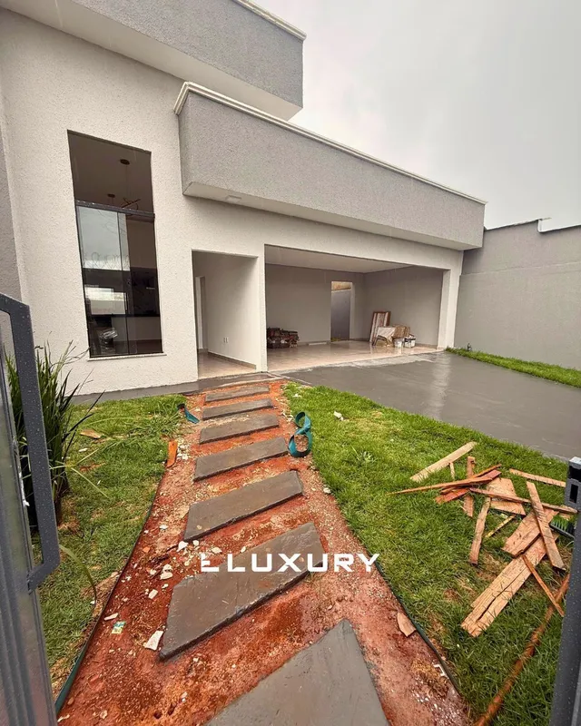  Casa de Alto Padrão à Venda no Residencial Ravena? Imóvel exclusivo, sozinho no...
