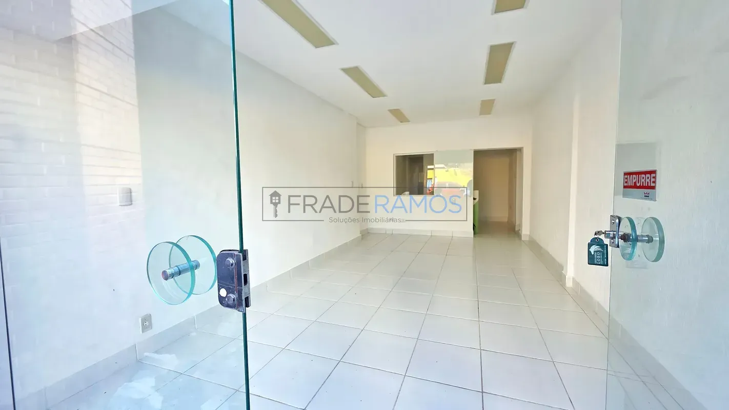 Sala Comercial para Locação no Centro de Goiânia 50m² Próxima à Praça Cívica loc...