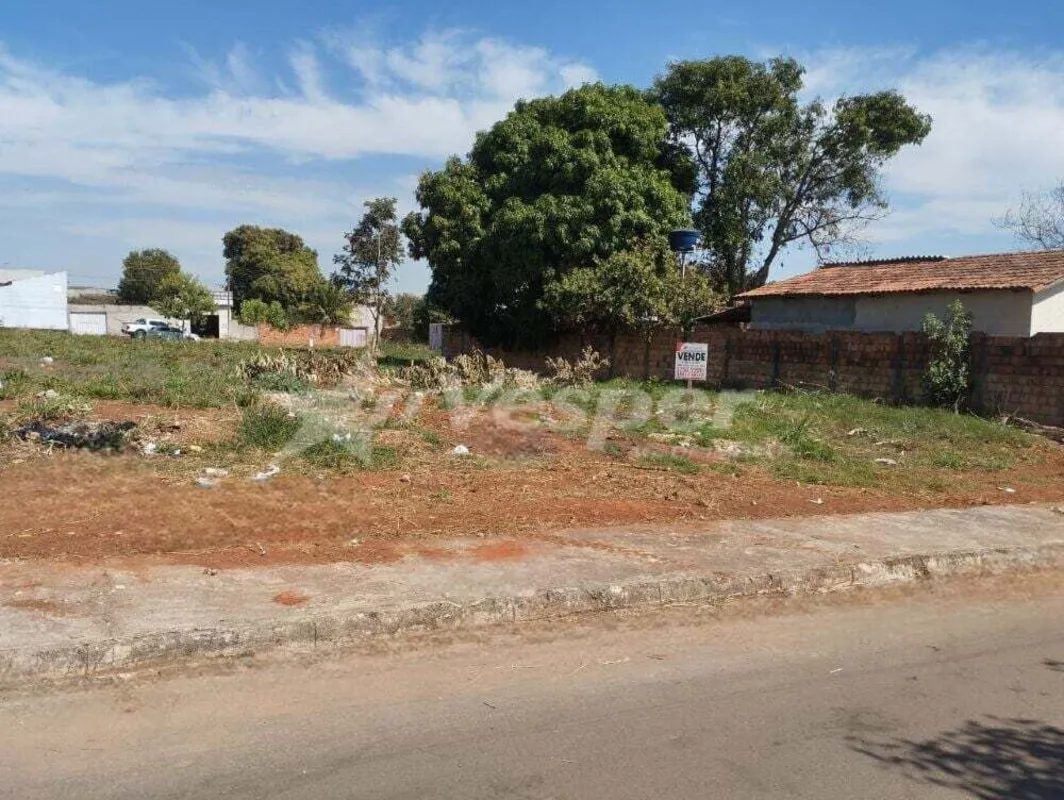 Lote à venda com um total de 469,00 m² no setor Vila Oliveira (atualmente, Ponta...