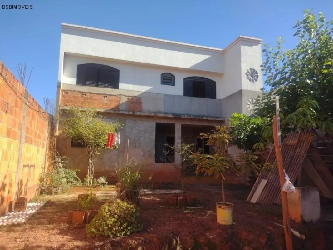 BSB IMÓVEIS APRESENTAExcelente oportunidade para morar, investir ou obter renda ...