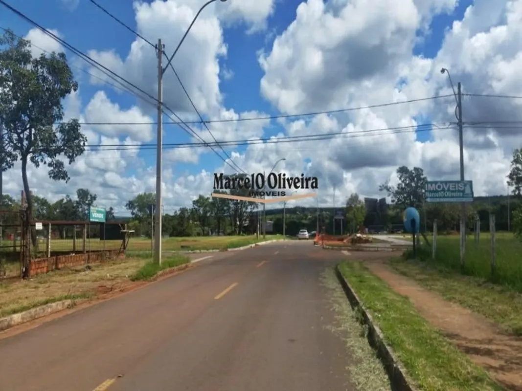 Marcelo Oliveira Imóveis vende terreno comercial com 750m², excelente localizaçã...