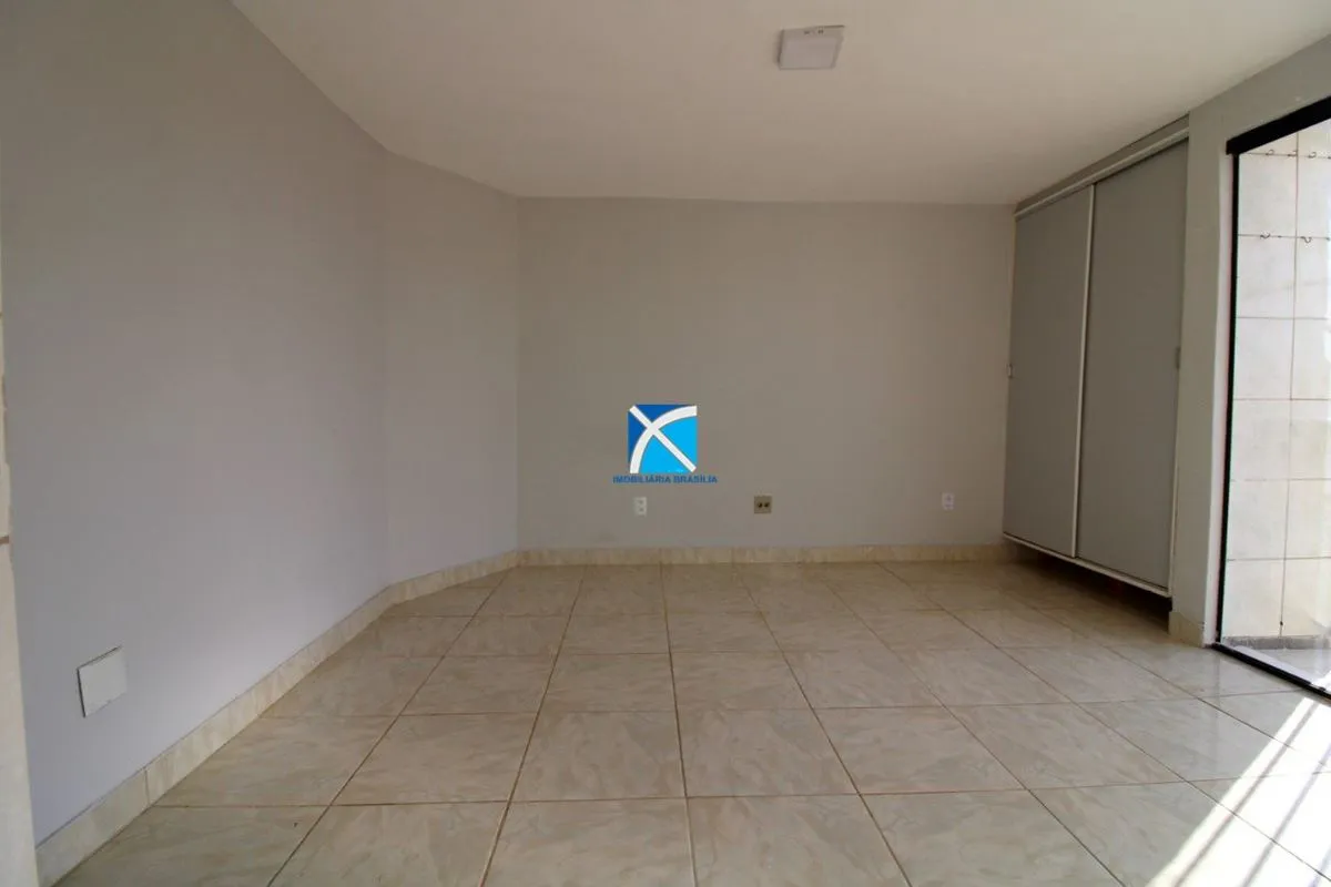 Boa kitinet para aluguel situado na QN 412 Samambaia norte composta de 01 quarto...
