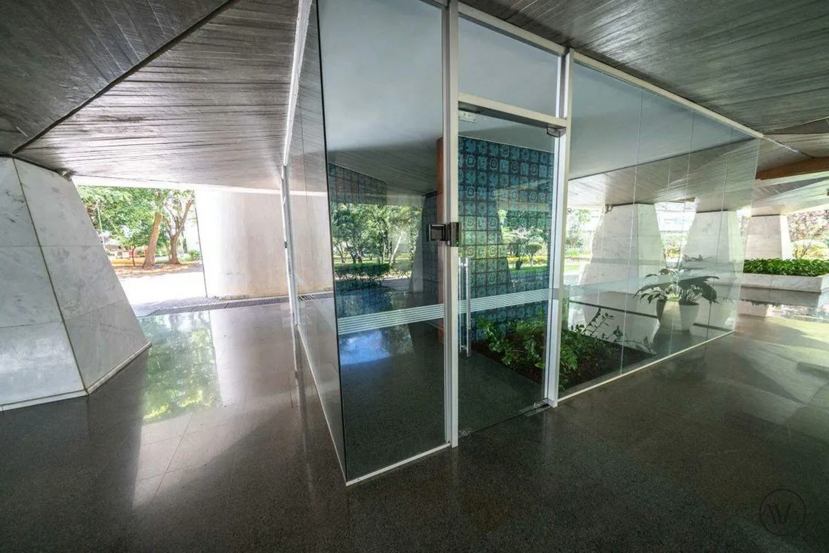 Apartamento para Locação na SQS 312 - Asa Sul | 4 Quartos | Viva em uma das quad...