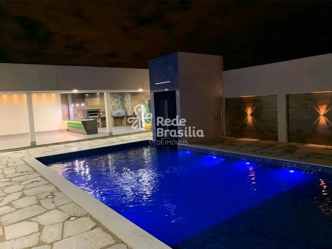 Casa de alto padrão à venda no Guará ParkLocalização privilegiada na Colônia Agr...