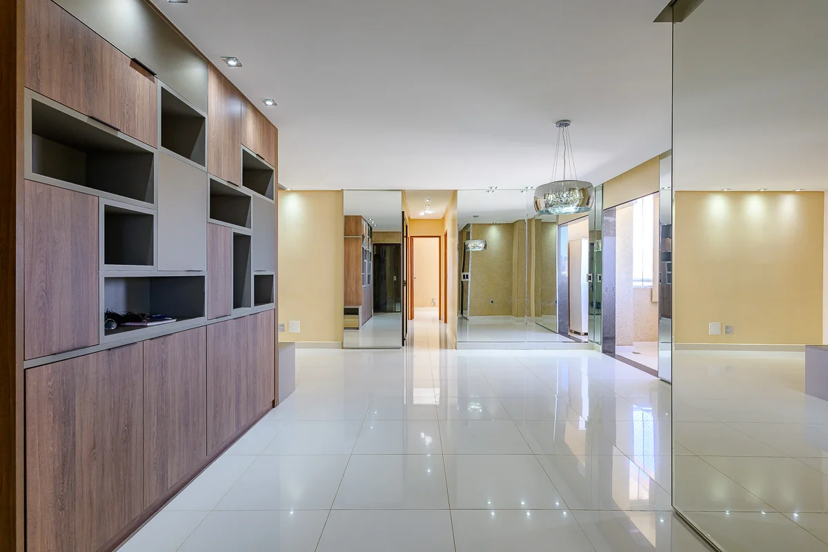 VENDO COM EXCLUSIVIDADE NO VIA PARADISO COBERTURA LINEAR- DESOCUPADA SÃO 138m²Lo...