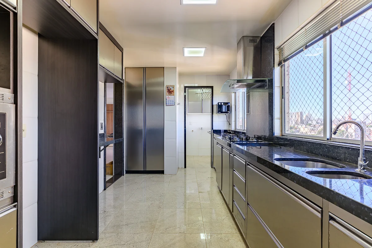 VENDO COM EXCLUSIVIDADE NO VIA PARADISO COBERTURA LINEAR- DESOCUPADA SÃO 138m²Lo...