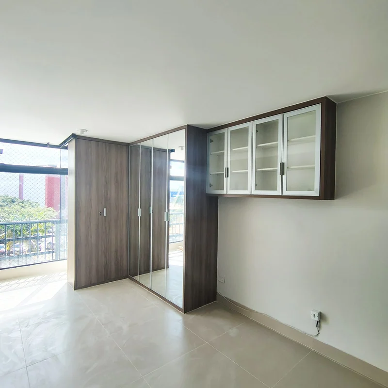 Kitnet Reformada à Venda na CLN 316 – Asa Norte | 32m² | Vista Livre | IPTU Resi...