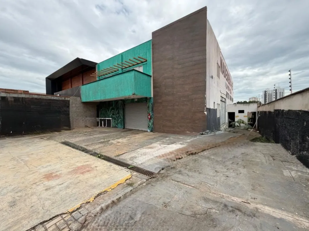 Prédio Comercial à venda com área construída de 438,00m², no setor Vila Rosa | A...
