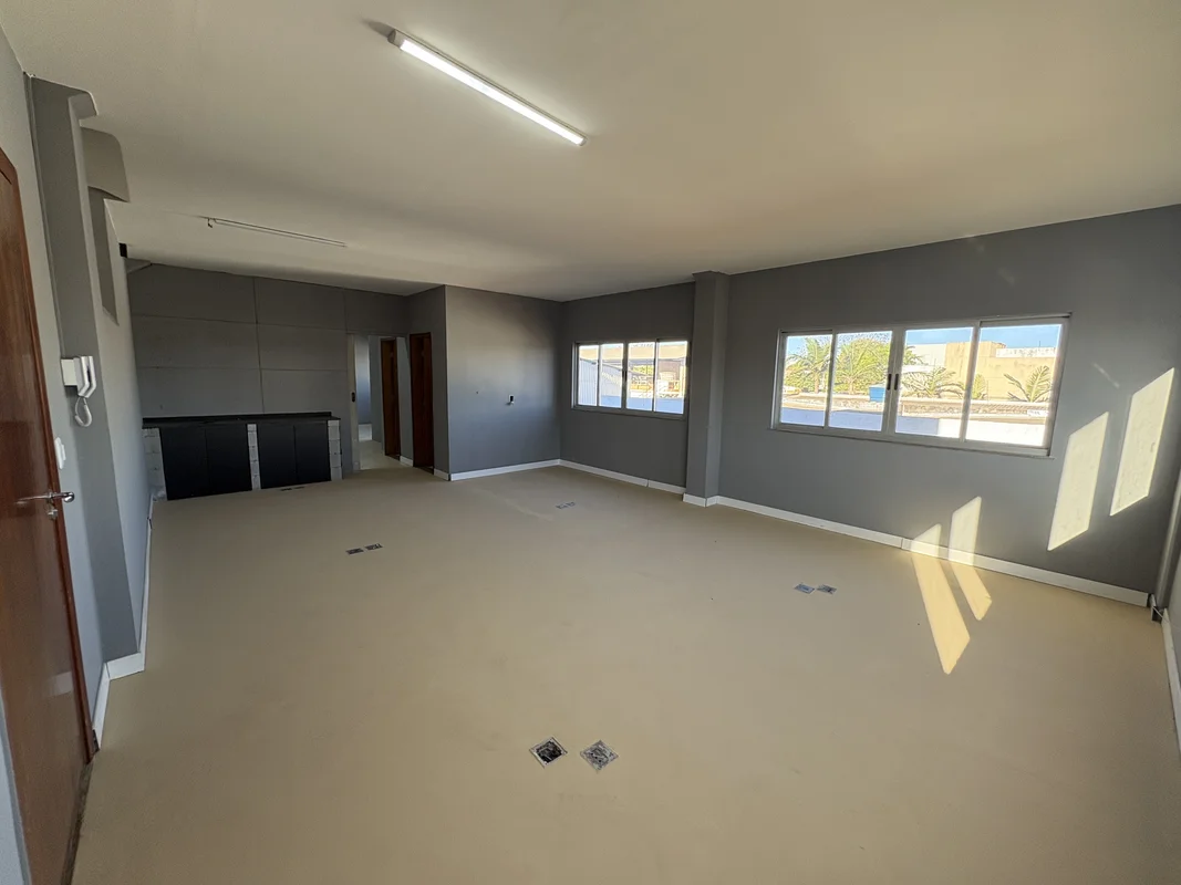 Sala Comercial de 100 m² para Locação – SCIA OFFICE | SCIAExcelente oportunidade...