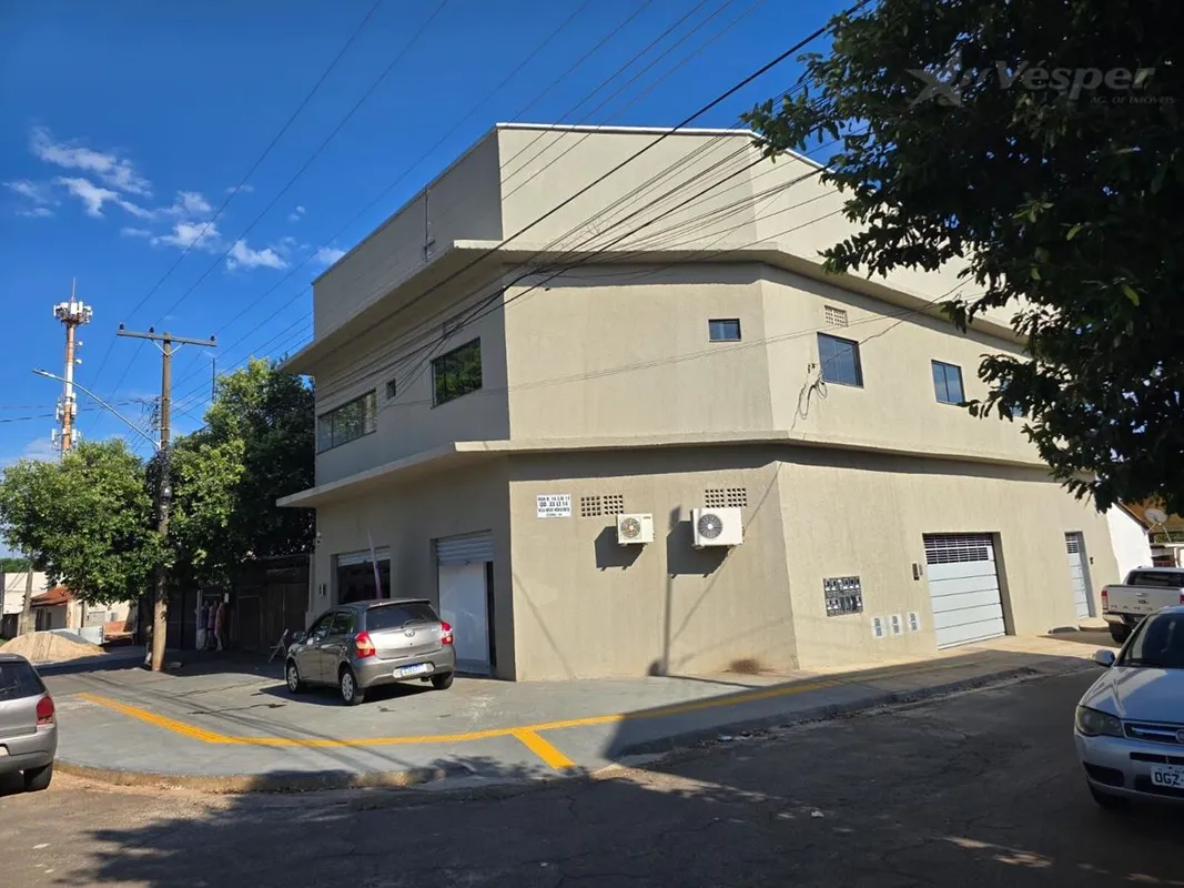 Prédio Comercial/Residencial à venda no setor Novo Horizonte.O imóvel é composto...