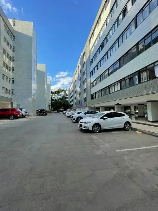 Claudio Antônio imóveis aluga excelente apartamento na SQS 103 Bloco K - Asa Sul...