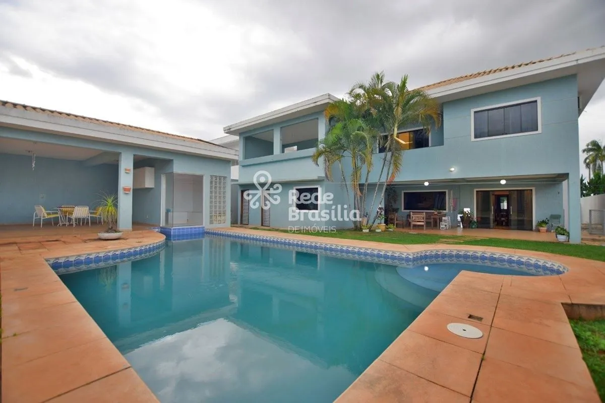 Casa Espaçosa e Confortável ? Perfeita para Famílias Grandes!Se você procura esp...