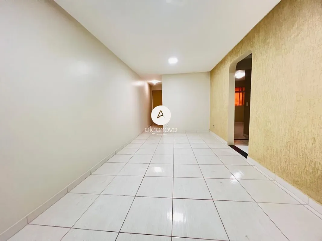 Se você procura um apartamento espaçoso, bem localizado e pronto para morar, est...