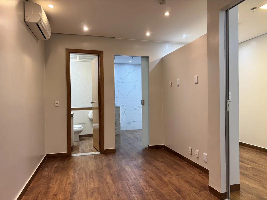 Excelente sala comercial de 31 m² de área construída disponível à venda no bairr...