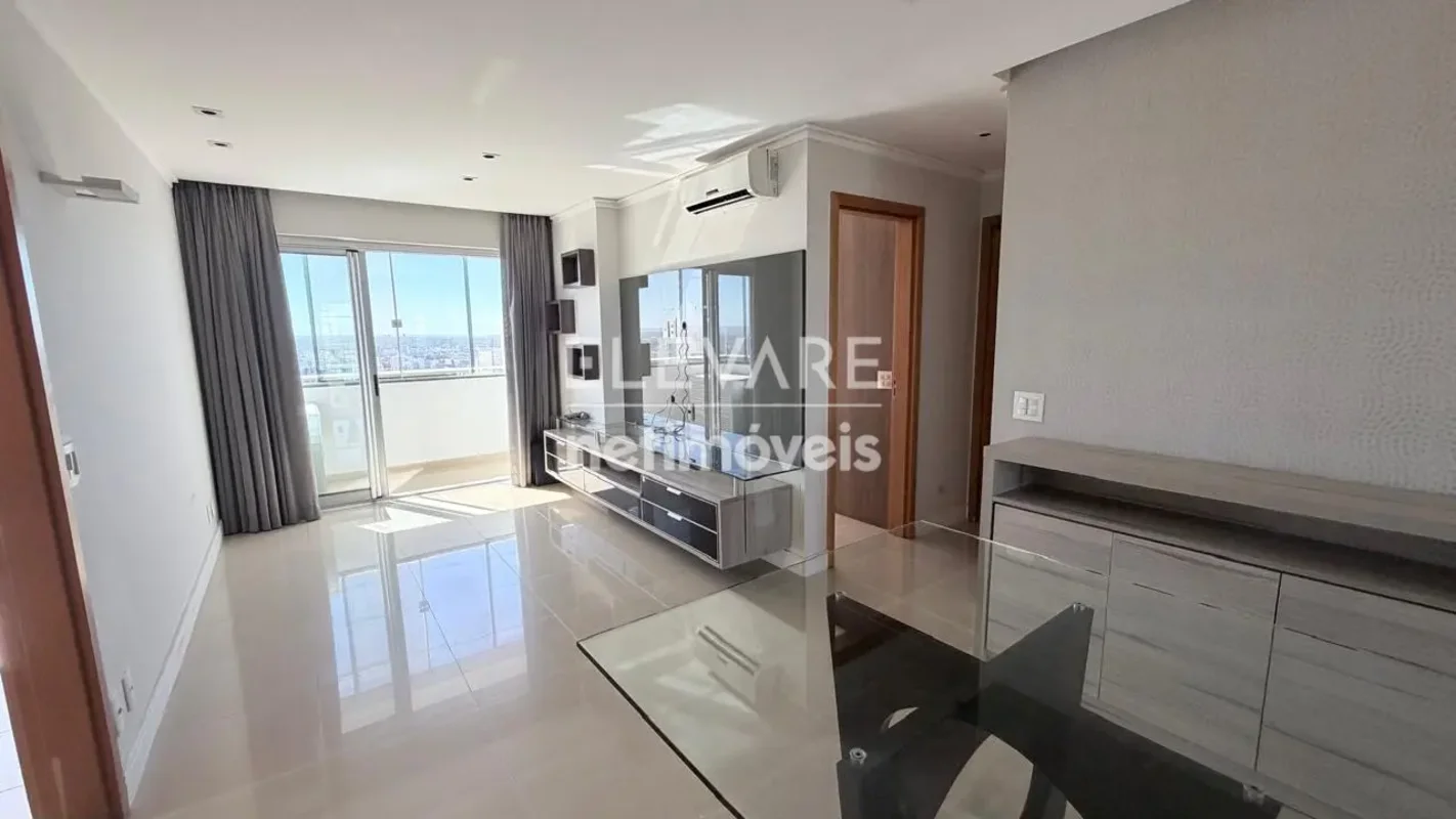 Excelente apartamento virado para nascente no 27º no Tower Club Residence em Águ...