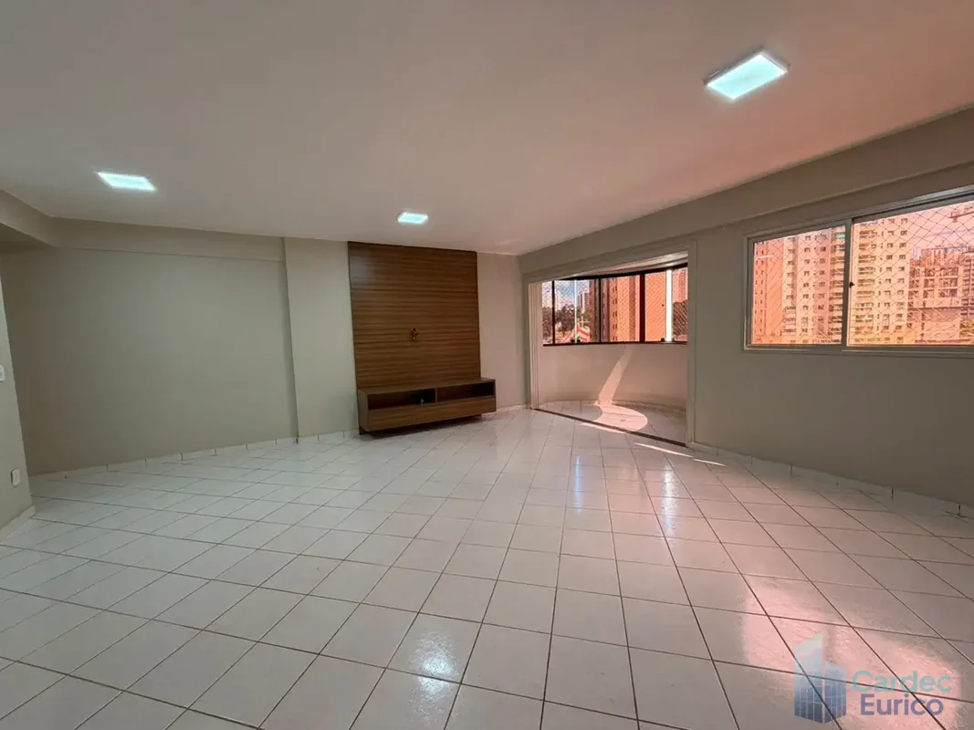 Oportunidade Única em Águas Claras.São 112 m ² Totalmente original. 3 quartos, s...