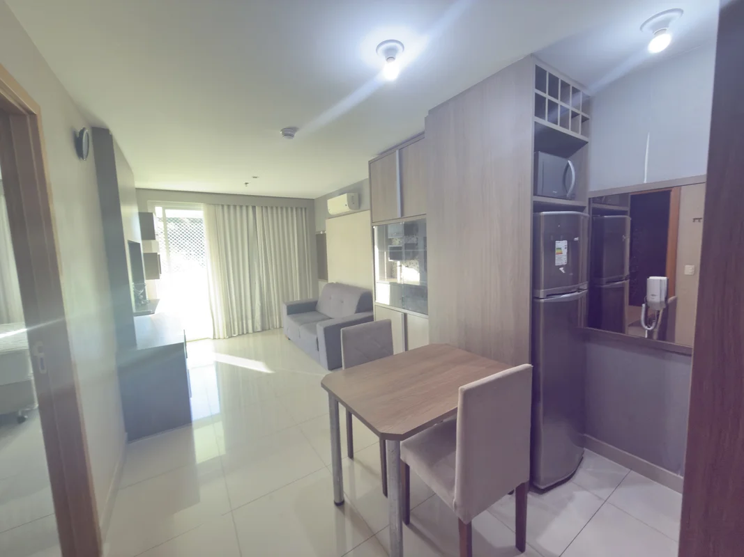 Descubra o conforto e a praticidade de morar no apartamento mobiliado no Brisas ...