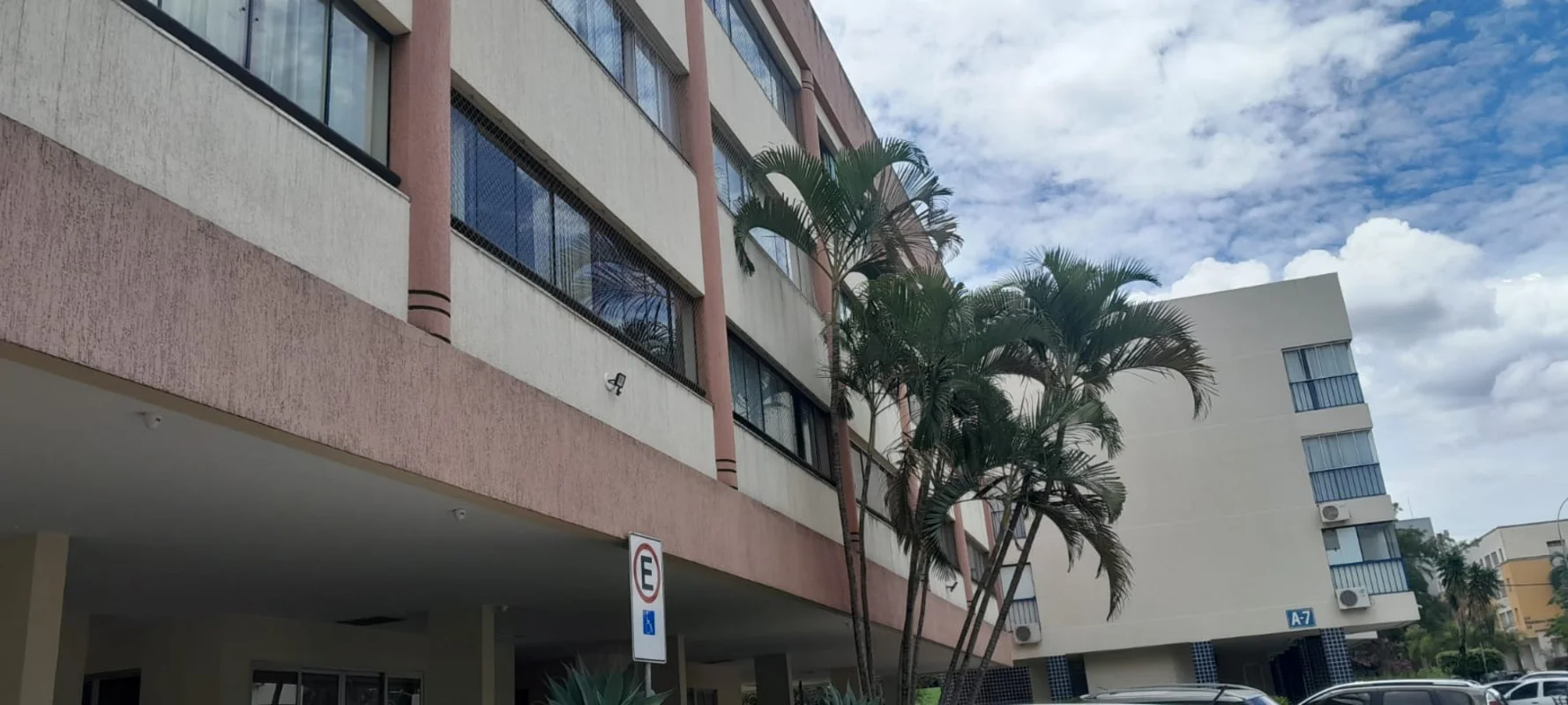 Descubra a combinação perfeita de conforto e praticidade na sua nova casa situad...