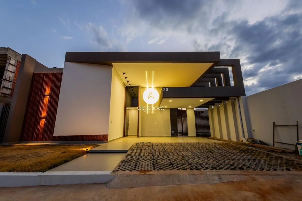 Uma oportunidade imperdível no Alto da Boa Vista!Se você procura uma casa modern...