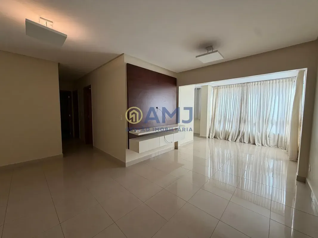 Gran Espanha Apartamento amplo e bem distribuído para alugar, com excelente loca...