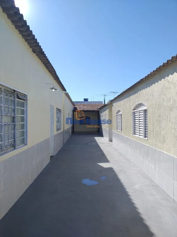 Casa para locação em Taguatinga Norte, Brasília-DF, por R$ 1.000,00 mensais. Imó...