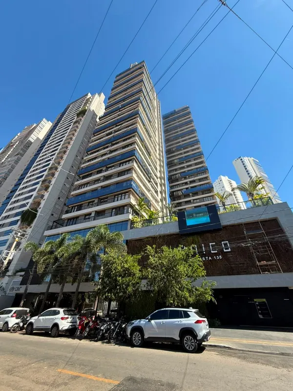 Único Marista | 203 m² | MobiliadoApartamento de alto padrão com 203 m², 3 suíte...