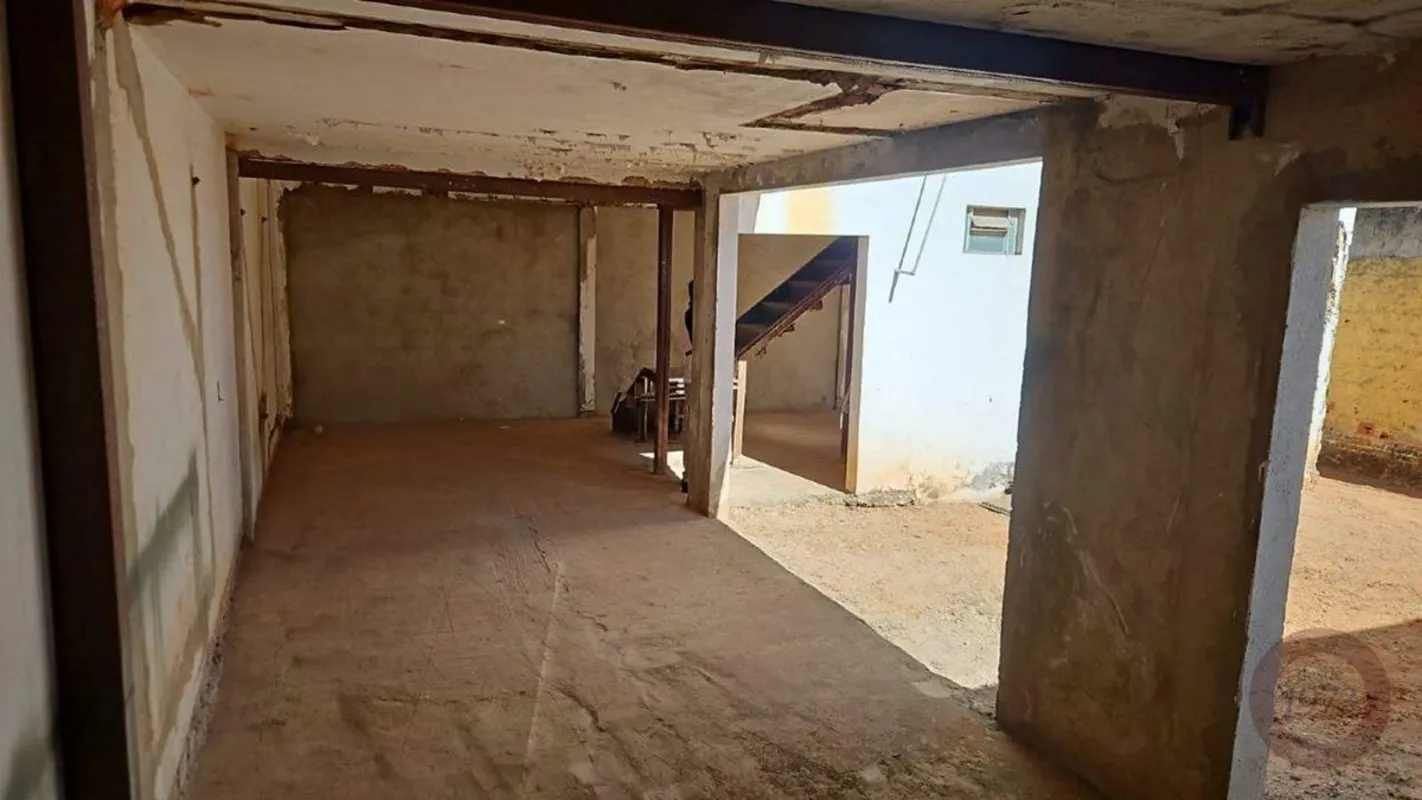 CINZEL IMOBILIÁRIA A MAIS DE 50 ANOS NO MERCADO, ALUGA LOJA COMERCIAL EM TAGUATI...